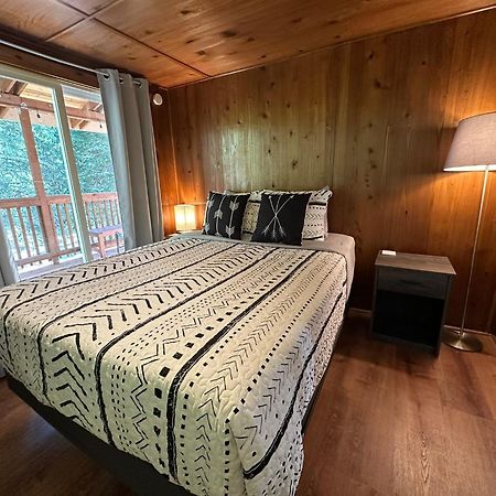 The Cabin In Паквуд Экстерьер фото